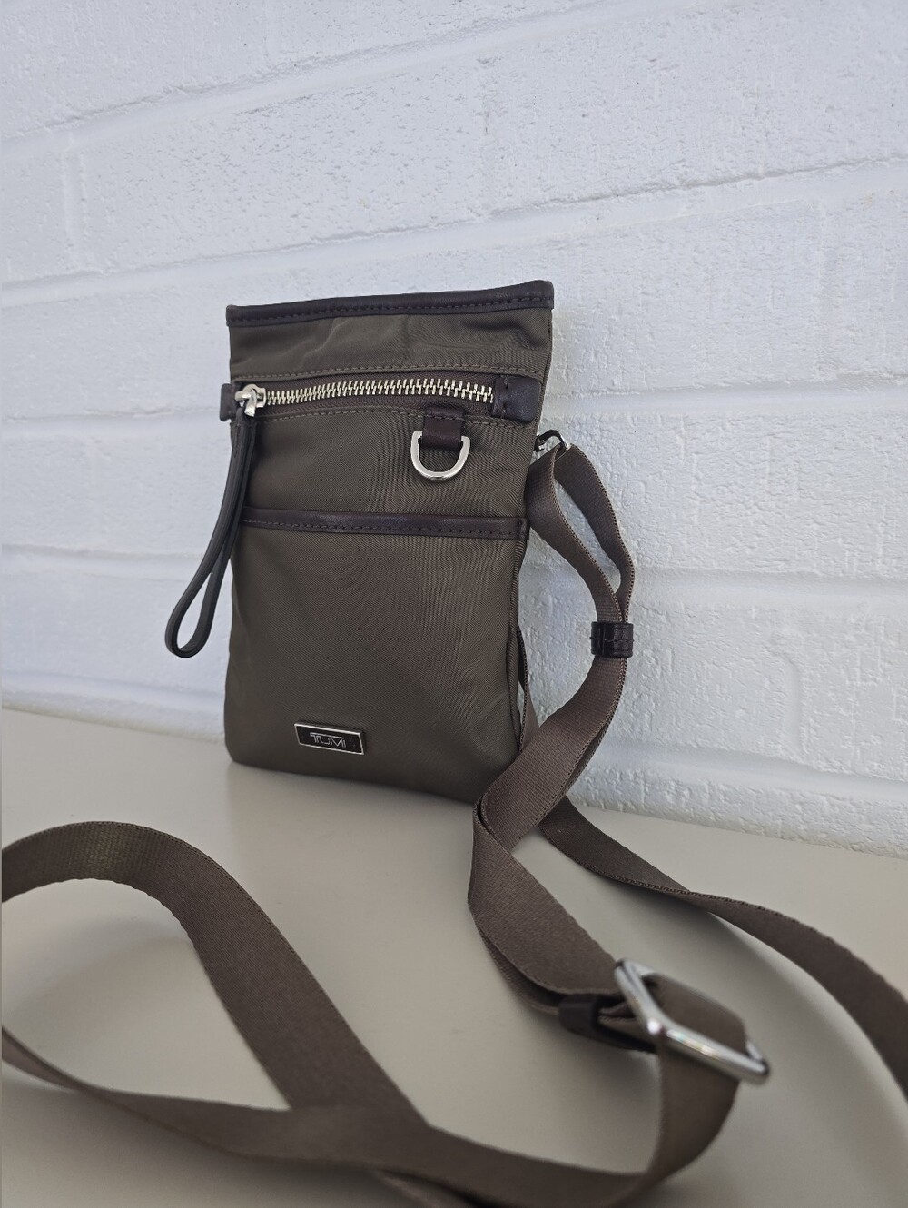 Tumi Travel Crossbody Pouch Nylon Leather Trim Green Brown Color Mini Size - Picture 2 of 12